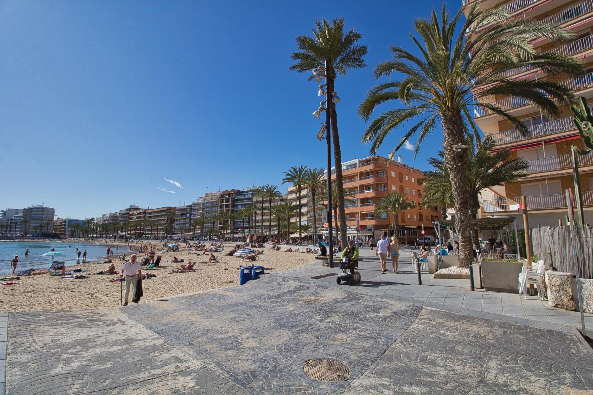 Maravilloso Vistas Al Mar, En Primera Linea Playa تورّيفيِخا المظهر الخارجي الصورة